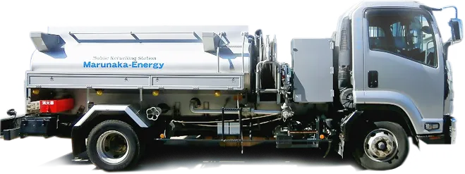 軽油を配達するタンクローリー